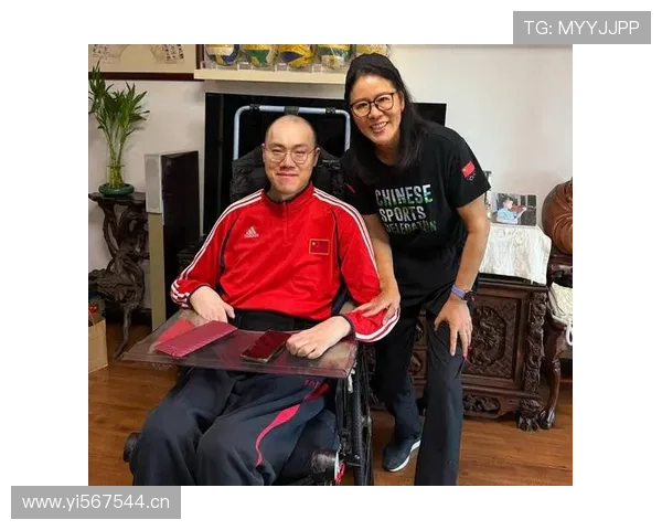 郎平家冰箱里只放蛋白粉和冰块