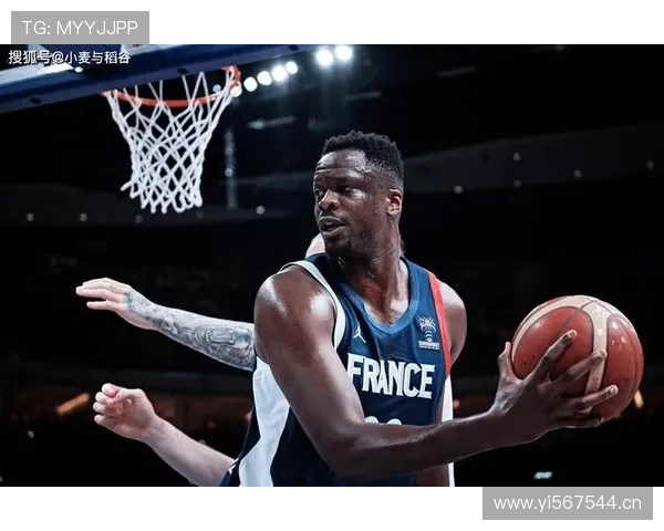 拉沙德·刘易斯无球跑动提升队内三分效率明显超越同期内线